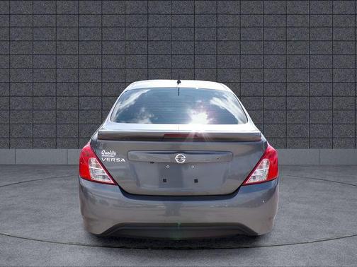 2019 Nissan Versa 1.6 S+