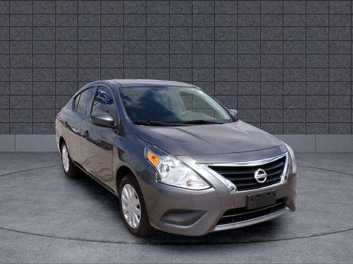 2019 Nissan Versa 1.6 S+