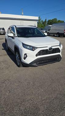 Super White 2020 Toyota RAV4 XLE Premium