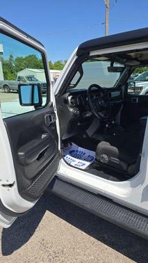 Bright White Clearcoat 2022 Jeep Gladiator Sport S