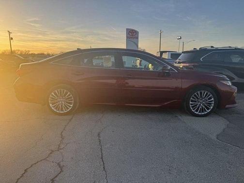 2022 Toyota Avalon Limited