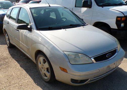 2005 Ford Focus ZX5