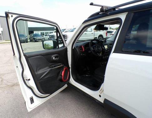 2015 Jeep Renegade Trailhawk