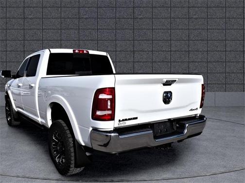 2022 RAM 2500 Laramie Crew Cab 4x4 6'4' Box