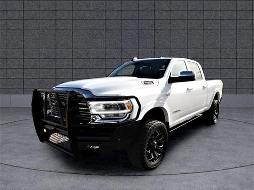 2022 RAM 2500 Laramie Crew Cab 4x4 6'4' Box