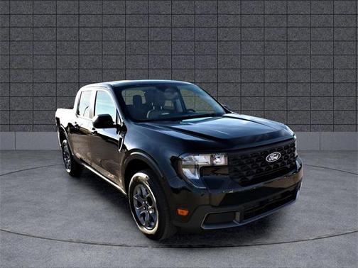 Shadow Black 2025 Ford Maverick XLT