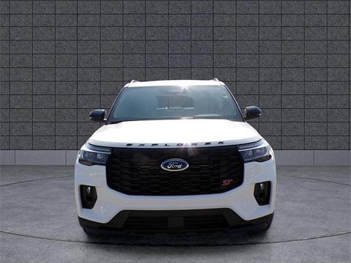Star White Metallic Tri-Coat 2025 Ford Explorer ST