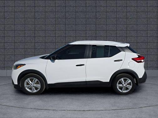2019 Nissan Kicks S