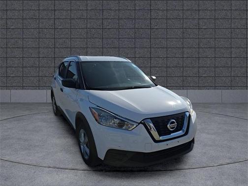 2019 Nissan Kicks S
