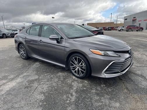 2023 Toyota Camry Hybrid XLE