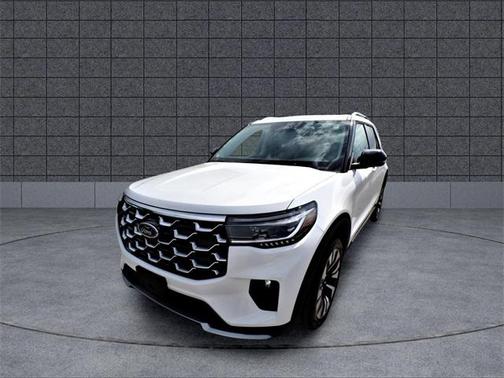 Star White Metallic Tri-Coat 2025 Ford Explorer Platinum