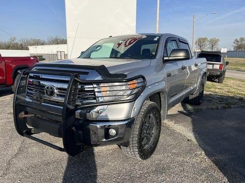 2016 Toyota Tundra SR5