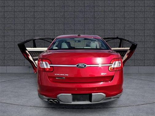 2011 Ford Taurus SEL