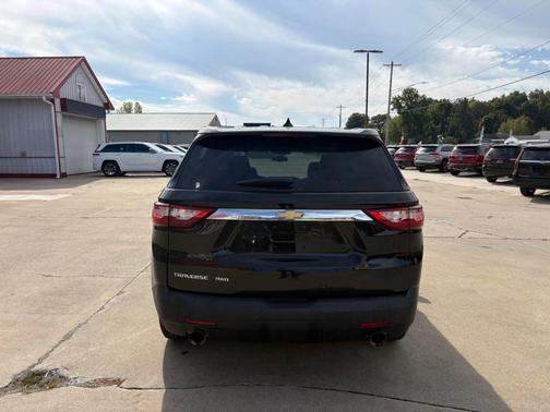 Black 2019 Chevrolet Traverse LS