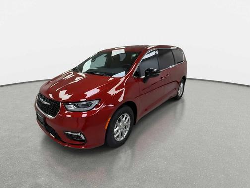 Red Hot Pearlcoat 2026 Chrysler Pacifica L