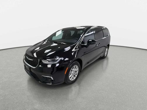 2025 Chrysler Pacifica L