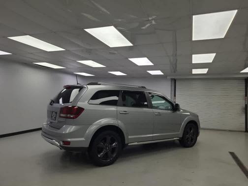 2020 Dodge Journey Crossroad