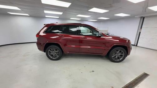 Velvet Red Pearlcoat 2021 Jeep Grand Cherokee 80th Anniversary 4x4