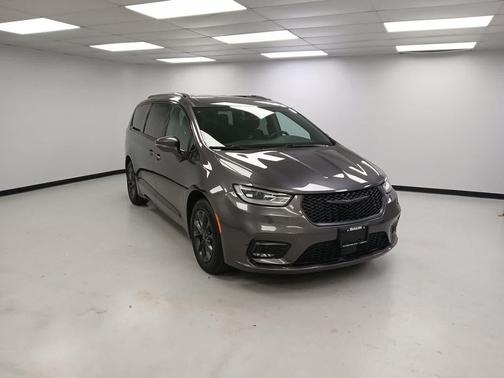 2021 Chrysler Pacifica Touring