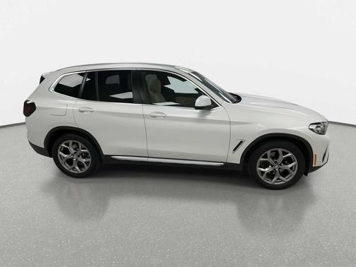 Mineral White Metallic 2023 BMW X3 xDrive30i