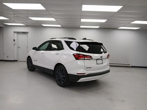 2022 Chevrolet Equinox FWD RS