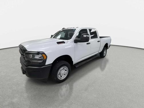 2023 RAM 2500 Tradesman Crew Cab 4x4 6'4' Box
