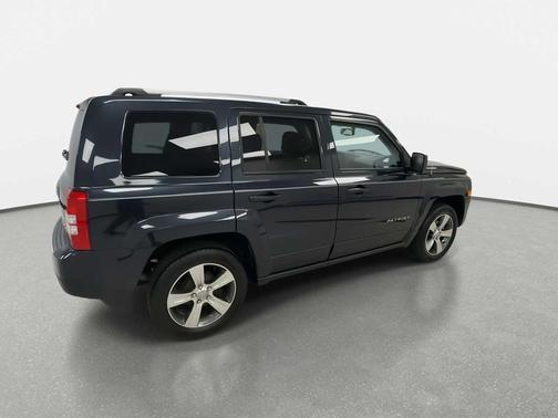 Maximum Steel Metallic Clearcoat 2016 Jeep Patriot High Altitude