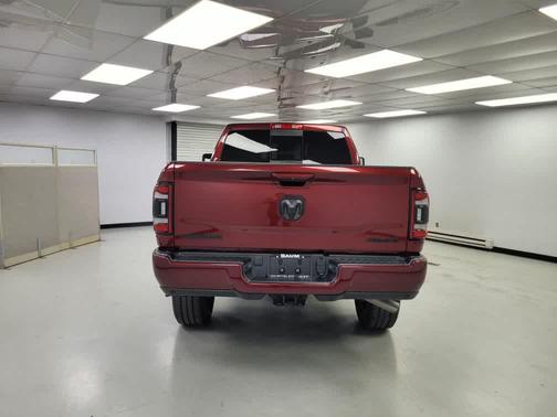 2024 RAM 2500 Laramie Crew Cab 4x4 6'4' Box