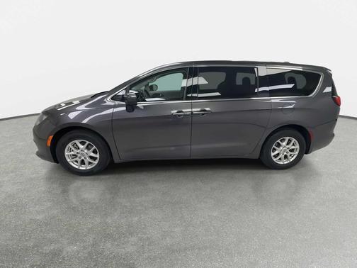 Granite Crystal Metallic Clearcoat 2021 Chrysler Voyager LX
