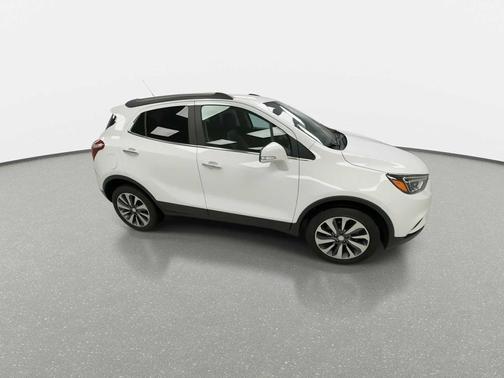 Summit White 2020 Buick Encore Essence