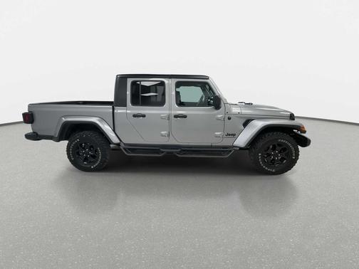 Billet Silver Metallic Clearcoat 2021 Jeep Gladiator Willys 4x4