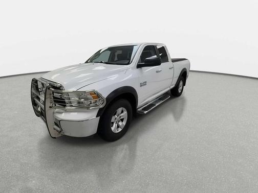 Bright White Clearcoat 2013 RAM 1500 SLT
