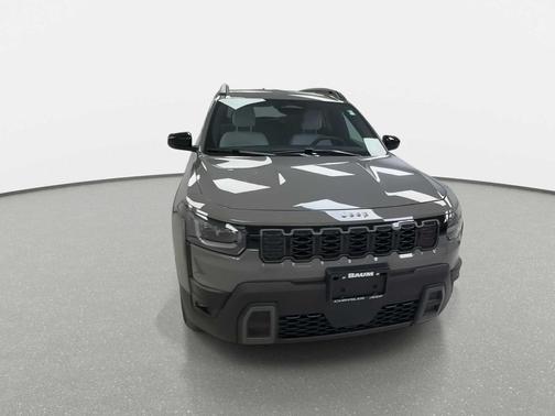 Sting-Gray Clearcoat 2026 Jeep Cherokee Laredo 4x4