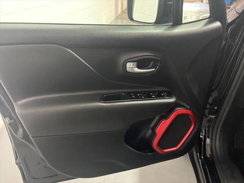 2022 Jeep Renegade Trailhawk