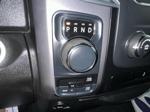 2024 RAM 1500 Classic Warlock Crew Cab 4x4 5'7' Box