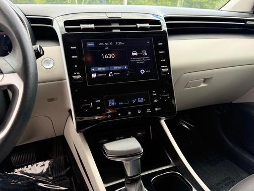 Gray 2024 Hyundai TUCSON SEL