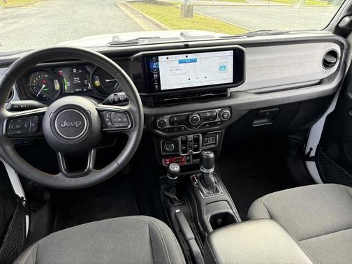 2024 Jeep Wrangler 4xe Willys