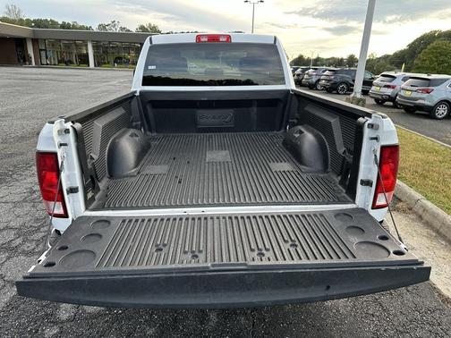2024 RAM 1500 Classic SLT