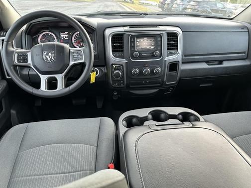 2024 RAM 1500 Classic SLT
