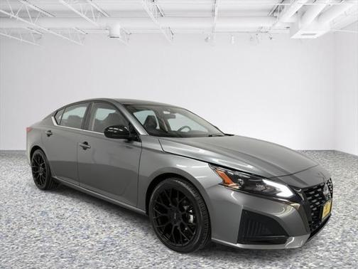 2023 Nissan Altima SR FWD