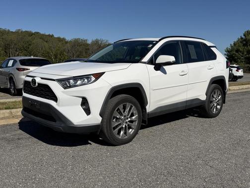 2020 Toyota RAV4 XLE Premium