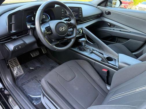 Abyss Black 2025 Hyundai ELANTRA Sport