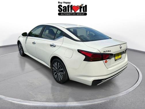 Pearl White Tricoat 2024 Nissan Altima 2.5 SV