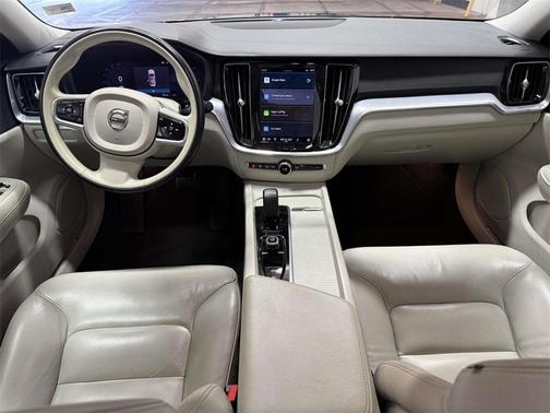 2024 Volvo S60 B5 Core Dark Theme