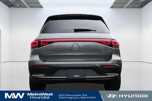 2023 Mercedes-Benz EQB 300 4MATIC