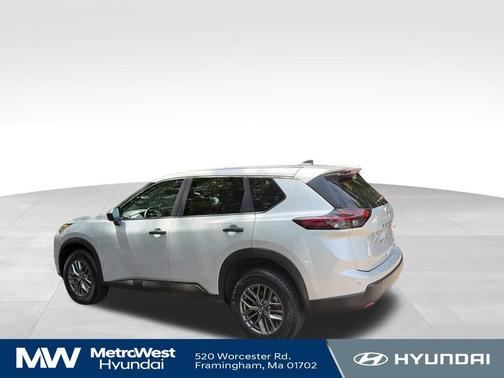 Brilliant Silver Metallic 2024 Nissan Rogue S