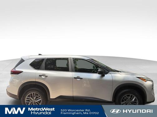 Brilliant Silver Metallic 2024 Nissan Rogue S