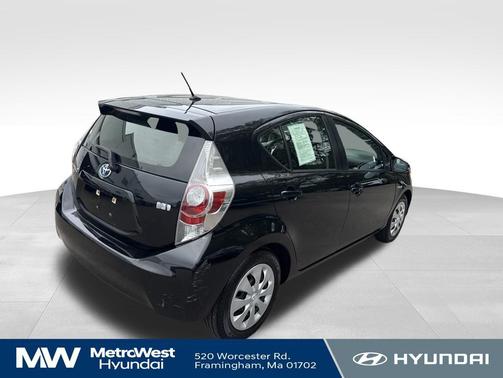 Black Sand Pearl 2014 Toyota Prius c Two