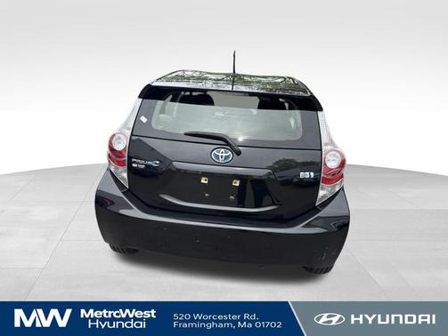 Black Sand Pearl 2014 Toyota Prius c Two