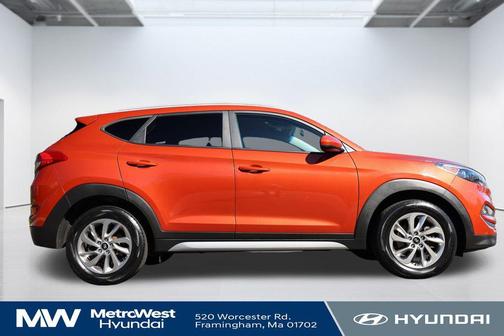 2017 Hyundai TUCSON SE